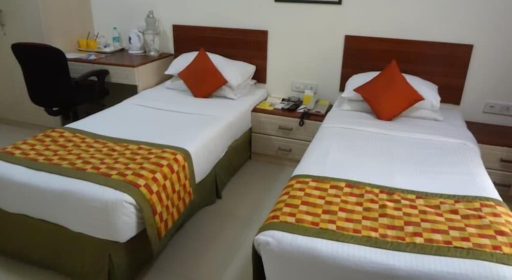 keys select by lemon tree hotels nestor mumbai