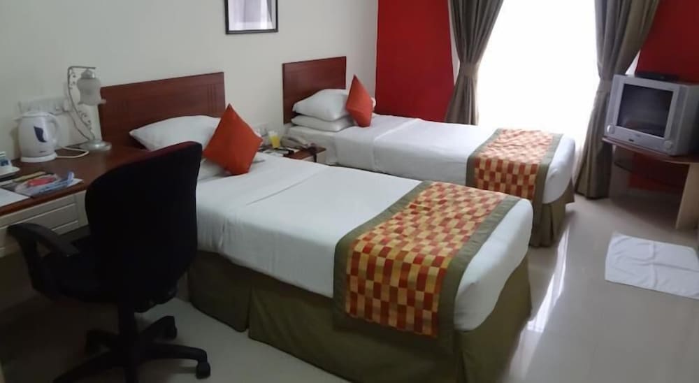 keys select by lemon tree hotels nestor mumbai