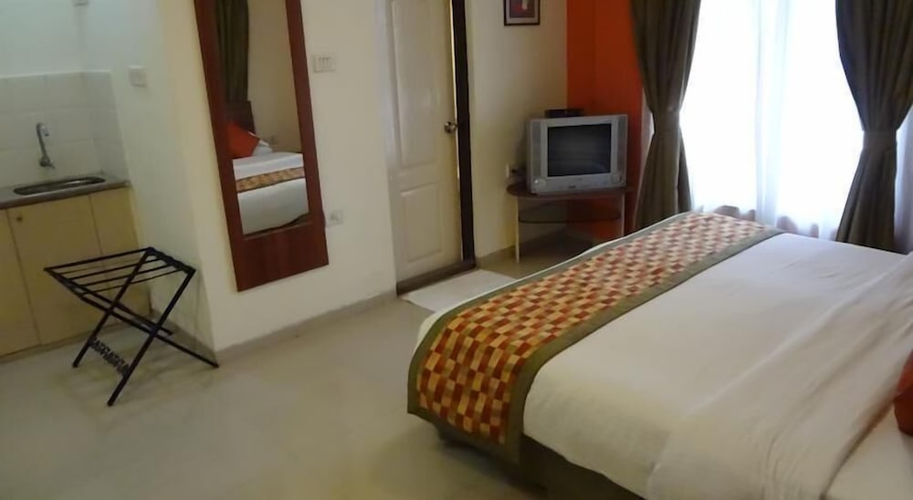 keys select by lemon tree hotels nestor mumbai