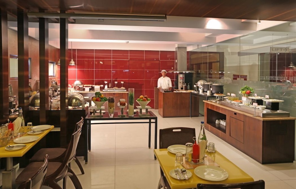 keys select by lemon tree hotels nestor mumbai