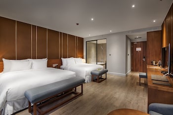 avora hotel