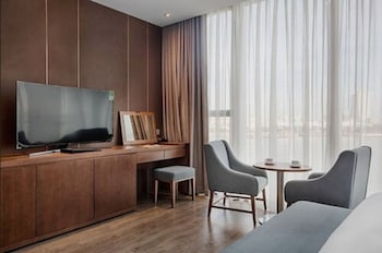 avora hotel