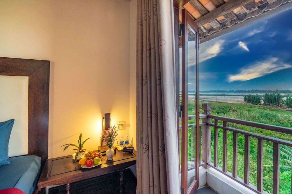 calm house hotel hoi an