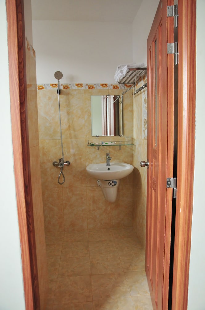 tung huong hotel