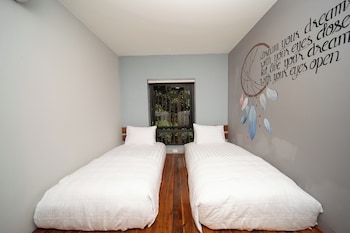 9 station hostel adults only