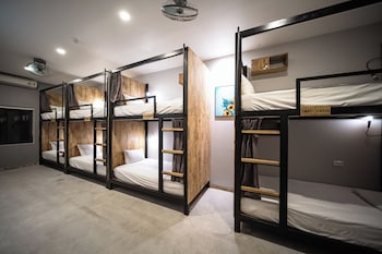 9 station hostel adults only