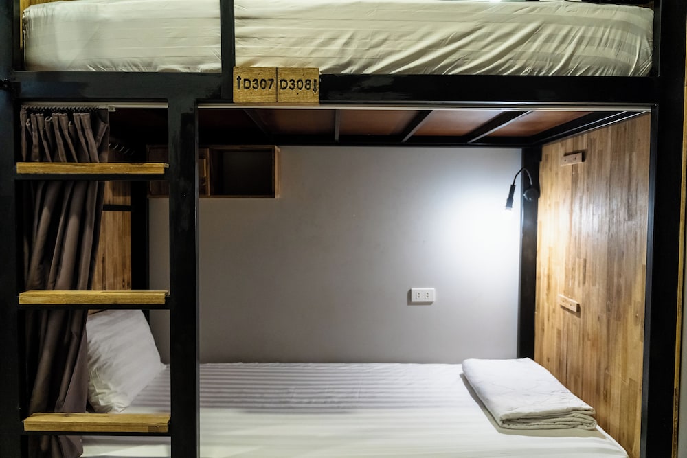 9 station hostel adults only