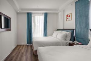 adaline hotel and suite