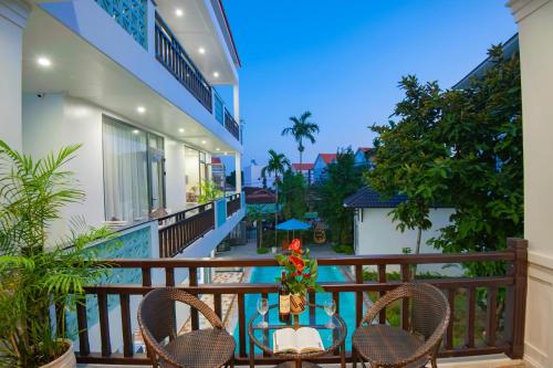 tropical garden homestay villa