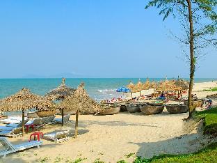 tropical garden homestay villa
