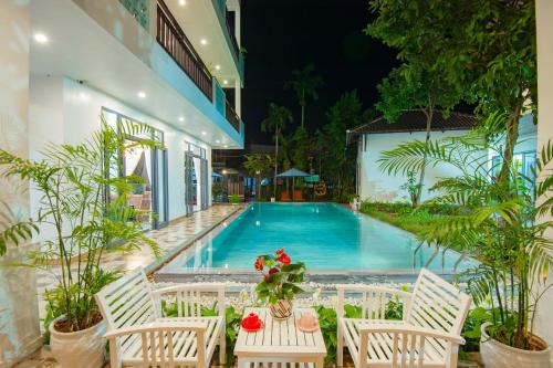 tropical garden homestay villa
