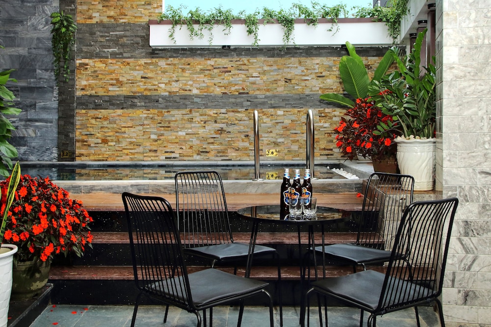 white cloud homestay