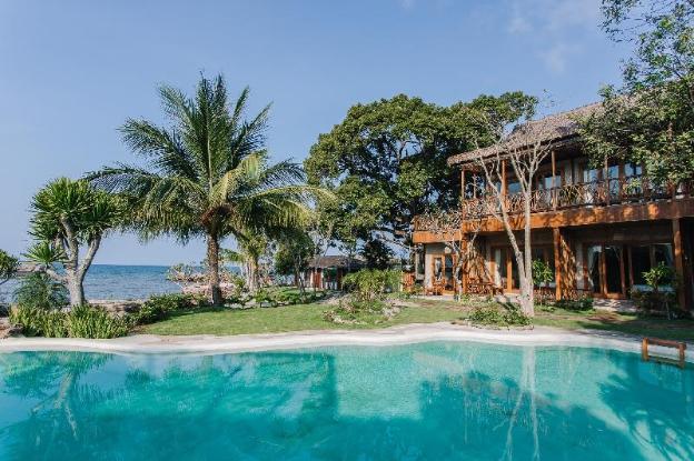 rocks beach boutique phu quoc