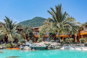 rocks beach boutique phu quoc