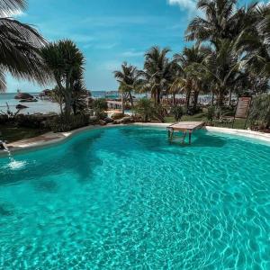 rocks beach boutique phu quoc