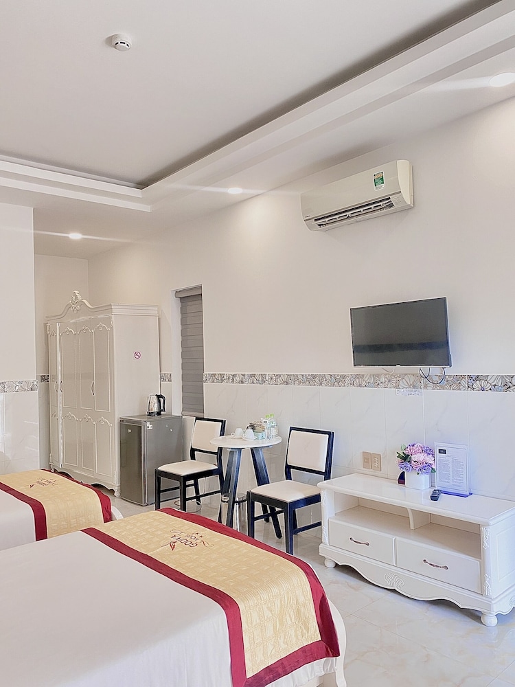 godiva phu quoc hotel