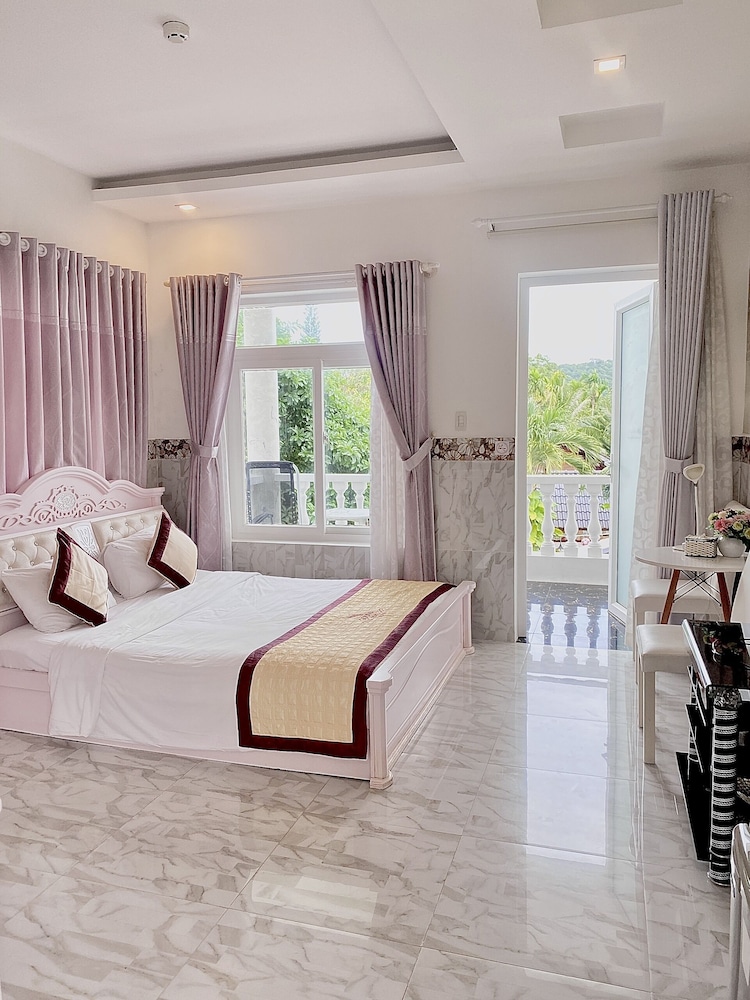 godiva phu quoc hotel