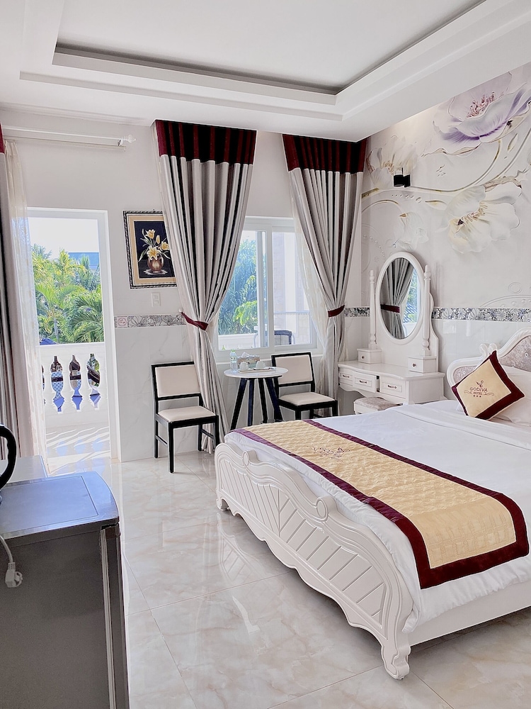 godiva phu quoc hotel