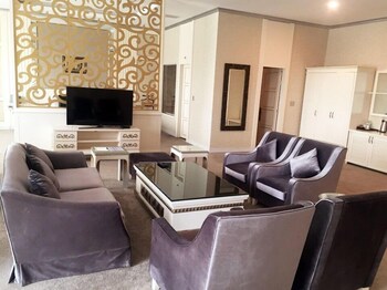 Muong Thanh Luxury Ca Mau Hotel,Ca Mau Province>>Ca Mau,5 star