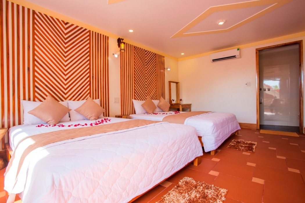 little garden bungalow