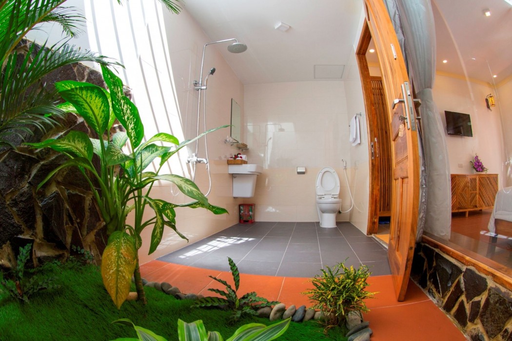 little garden bungalow