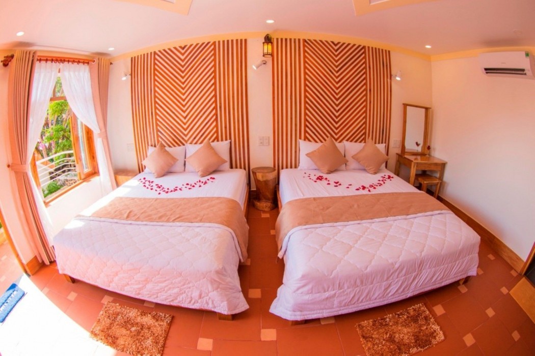 little garden bungalow