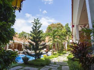 little garden bungalow