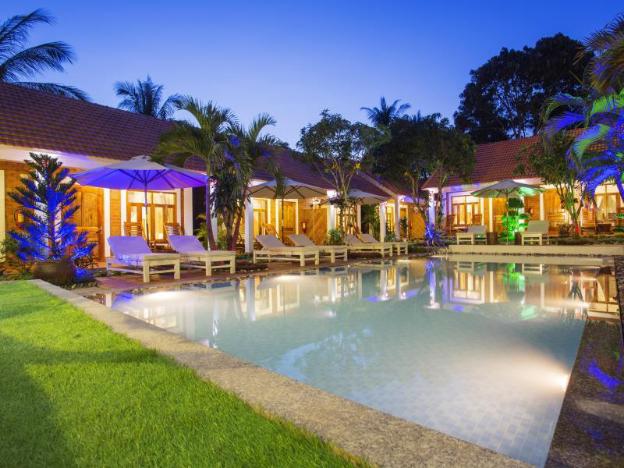 little garden bungalow