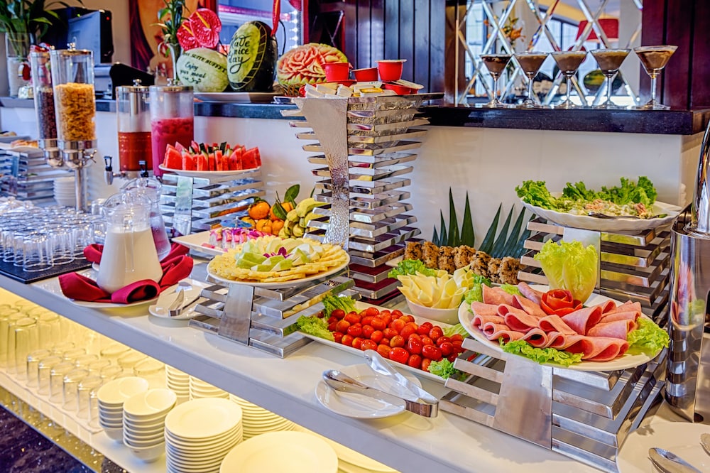 sofia suite hotel danang