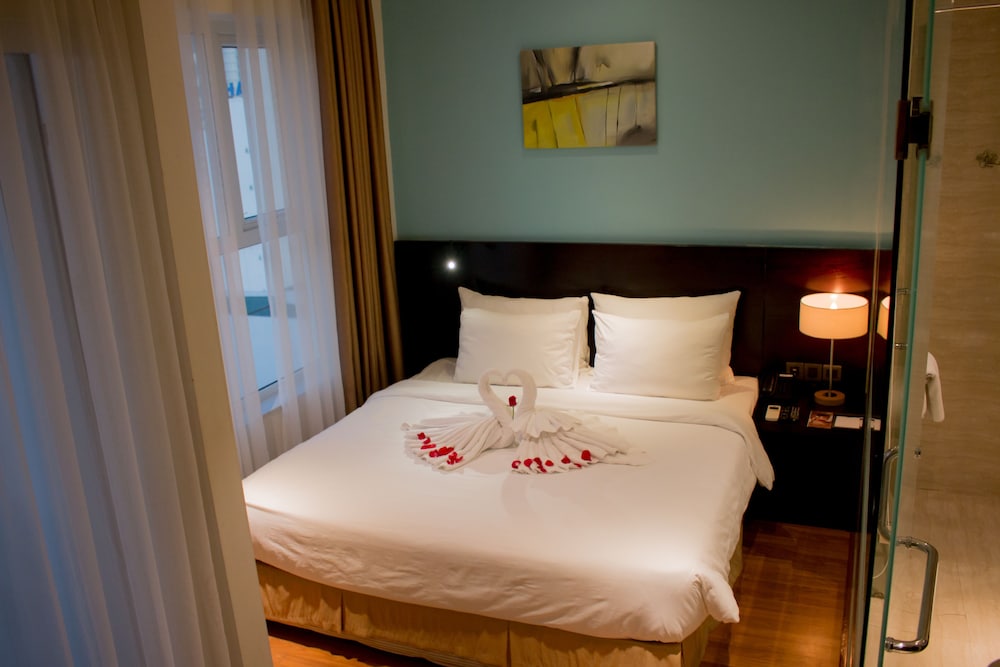 sofia suite hotel danang