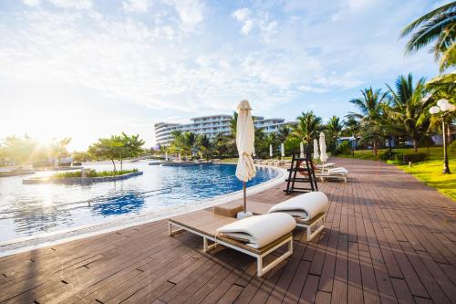 flc luxury hotel quy nhon