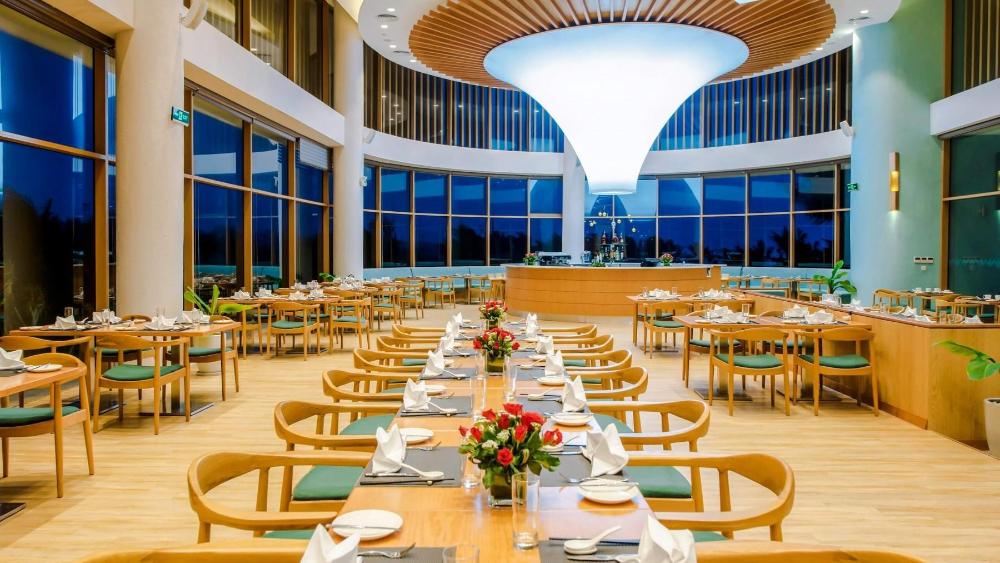 flc luxury hotel quy nhon