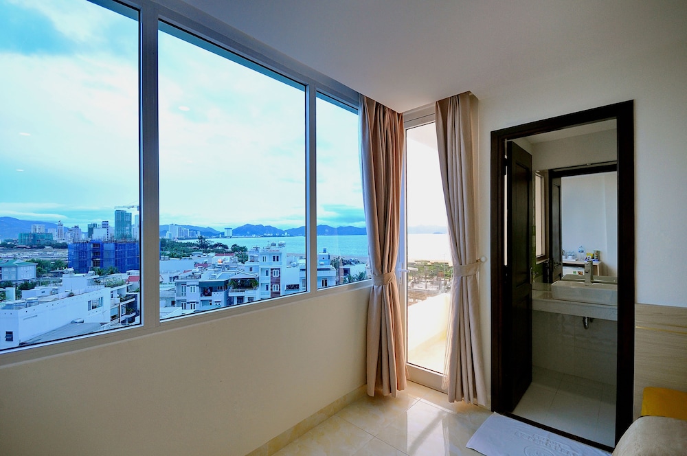 yellow sea hotel