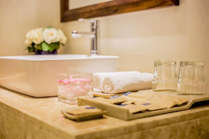 di lusso boutique hotel riverside danang