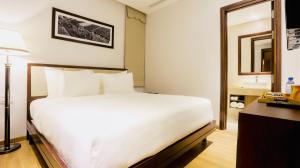 di lusso boutique hotel riverside danang