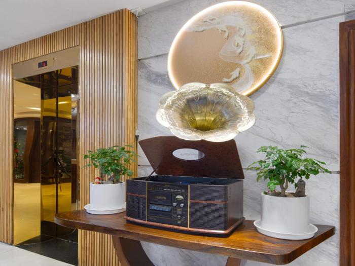 white sand boutique hotel