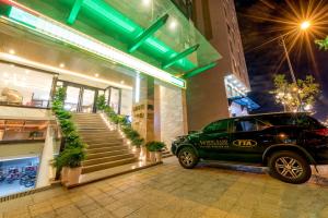 white sand boutique hotel