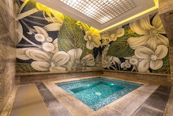 the lapis hotel