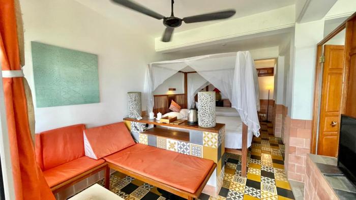villa louise hue beach hotel