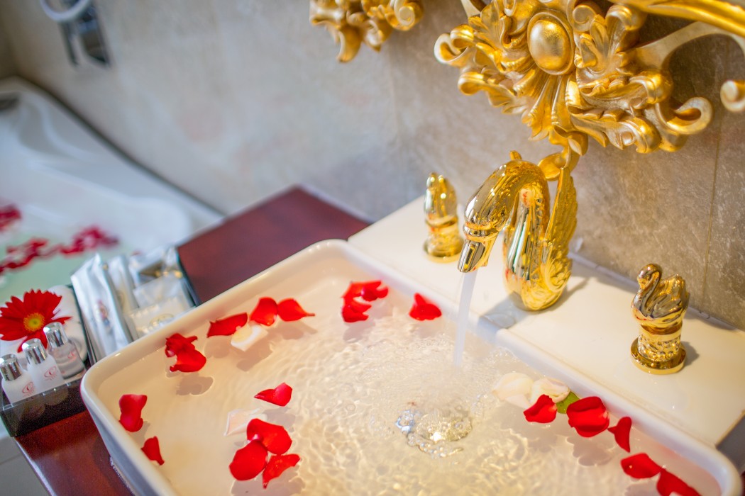 Tnd Hotel,Near Dam Market,4 star