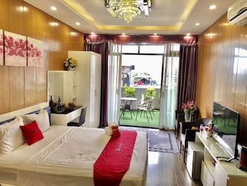 the royal hotel