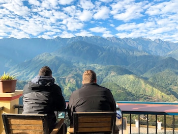 sapa odyssey hostel adults only