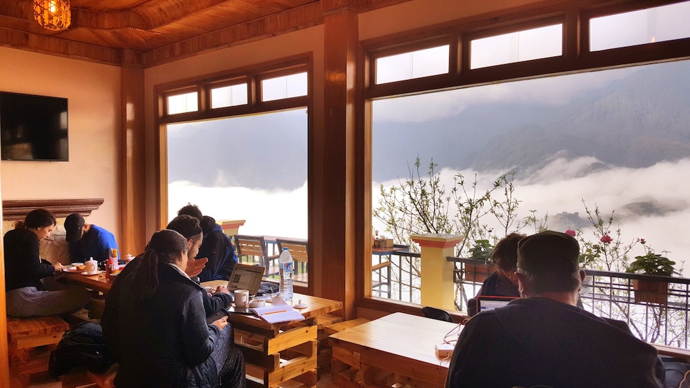 sapa odyssey hostel adults only