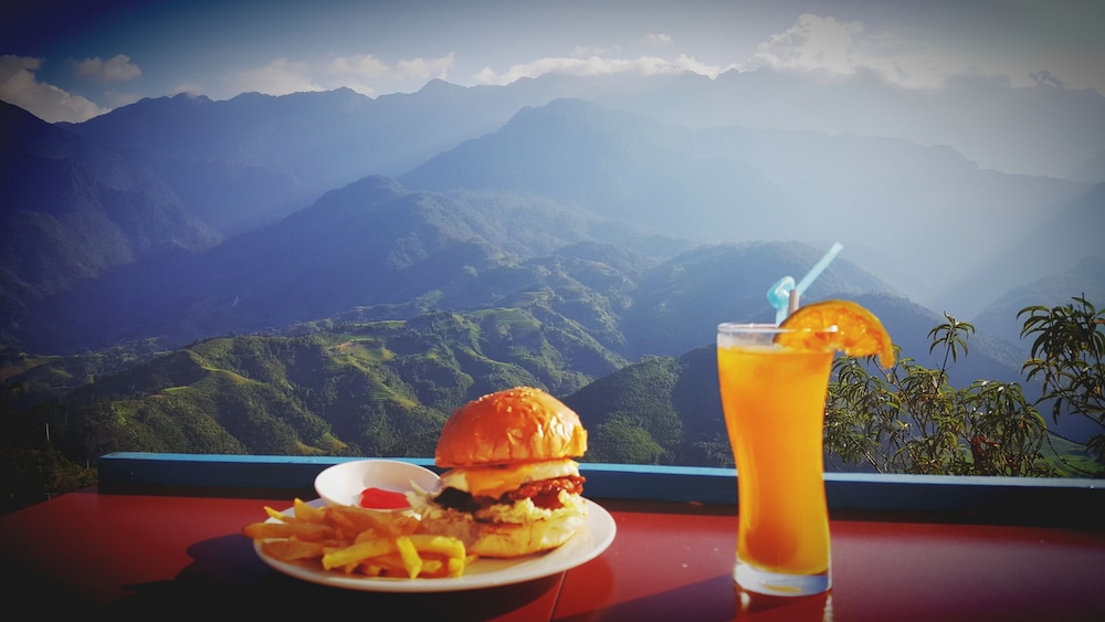 sapa odyssey hostel adults only