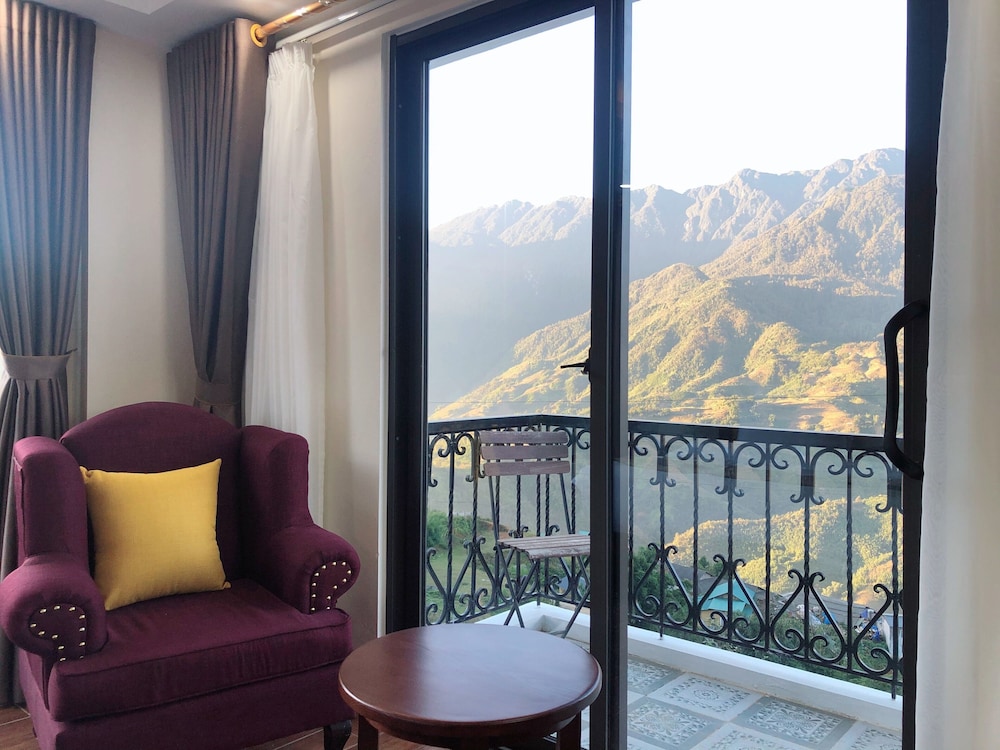 sapa odyssey hostel adults only