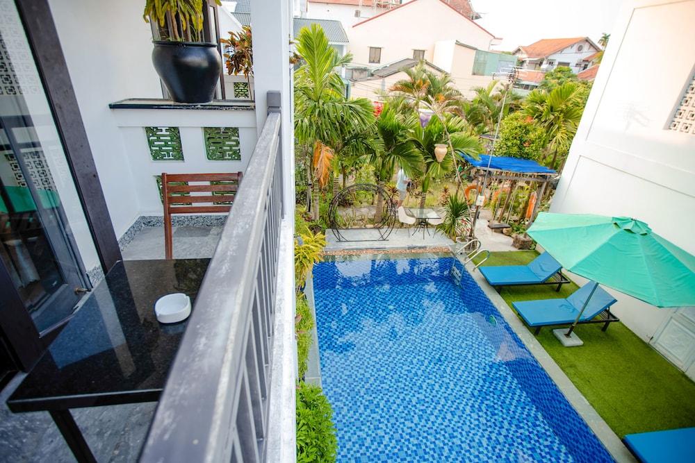 trendy life villa hoi an