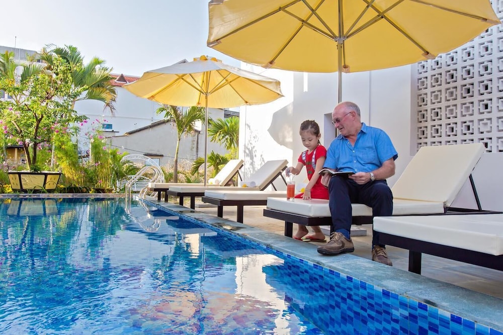 trendy life villa hoi an