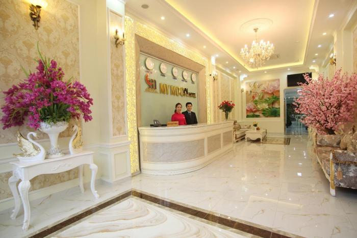 my moon hotel