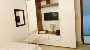 poetic hue hotel