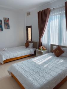 poetic hue hotel